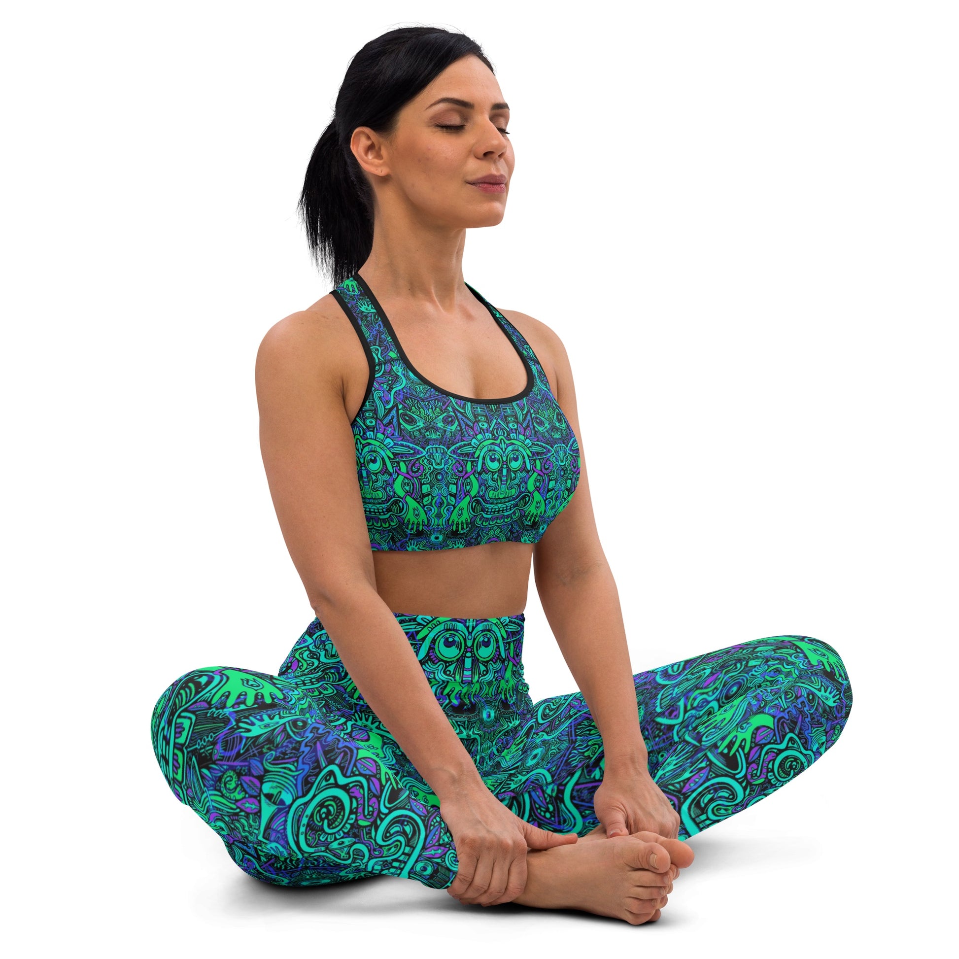 Fowl Plays turquoise and purple psychedelic print – activewear fabric detail